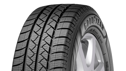 Goodyear VECTOR 4SEASONS CARGO 215/70 R15 109S